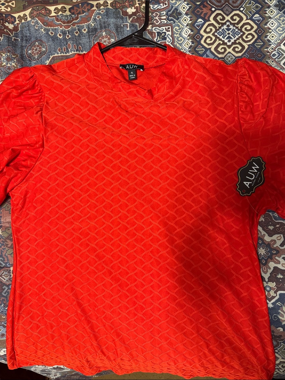 AUW Women’s Bright Red Short-Sleeve Textured Shirt XL